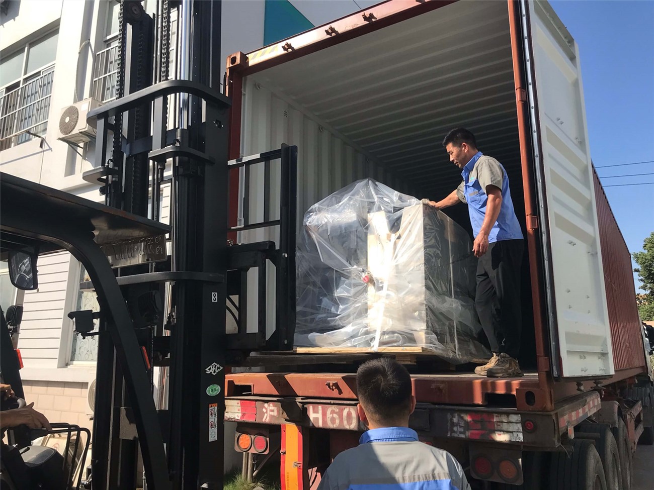 8721760607632634.jpg 微信圖片_20251014173447_152_212.jpg